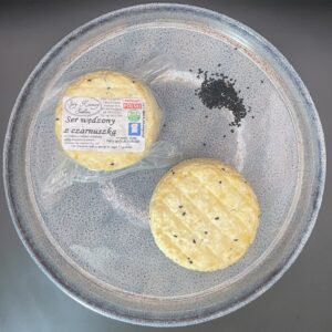 Ser z czarnuszką