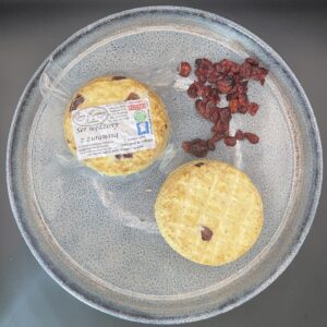 Ser wędzony/biały z żurawiną